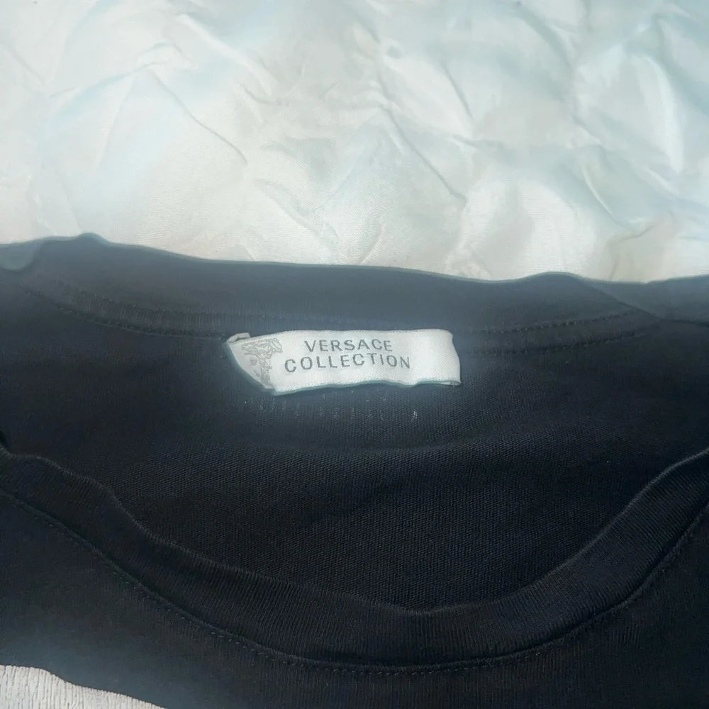 Versace Black and White Graphic Men's T-Shirt - Picture 2 of 2